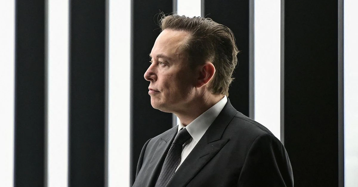 Elon Musk is seriously considering building a new social media platform