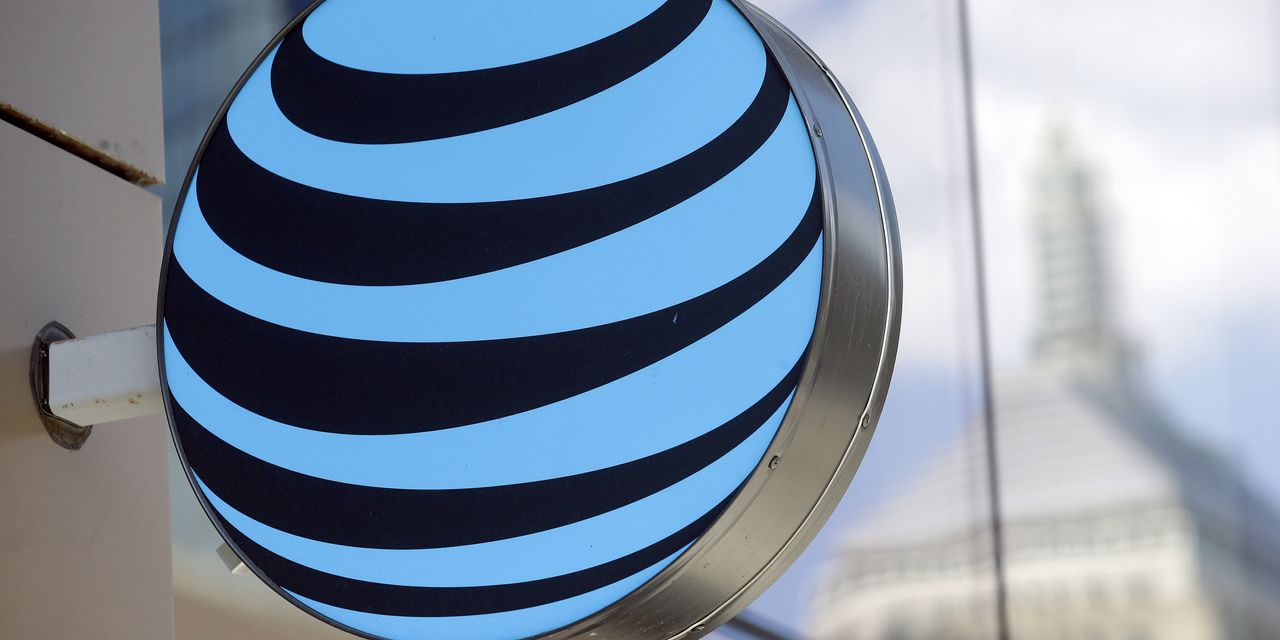 Here's what AT&T offers to WarnerMedia investors, and how it'll work
