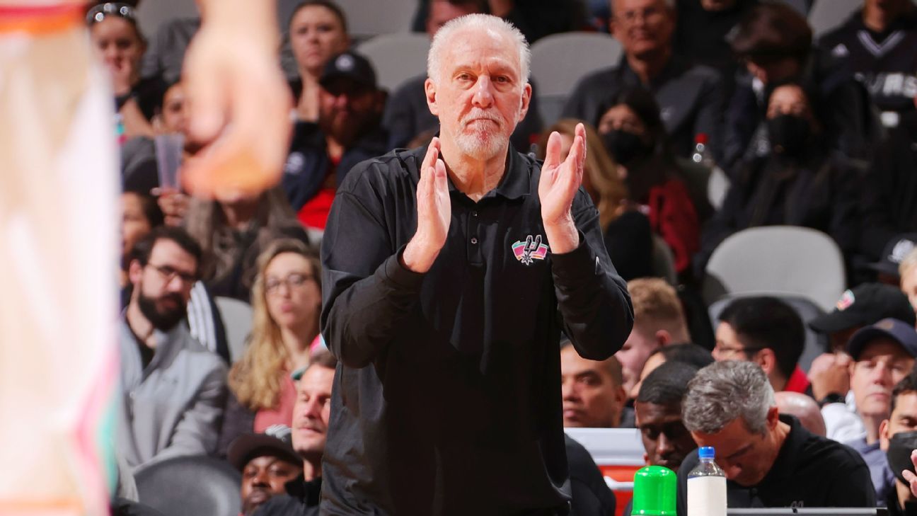 Tottenham manager Greg Popovich scored a 1,336 victory to break the record set by Don Nelson in the NBA