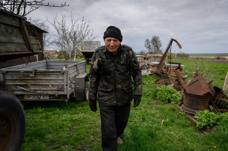 Ukraine: In the countryside of the southern front, the poorest are sown under bombardment