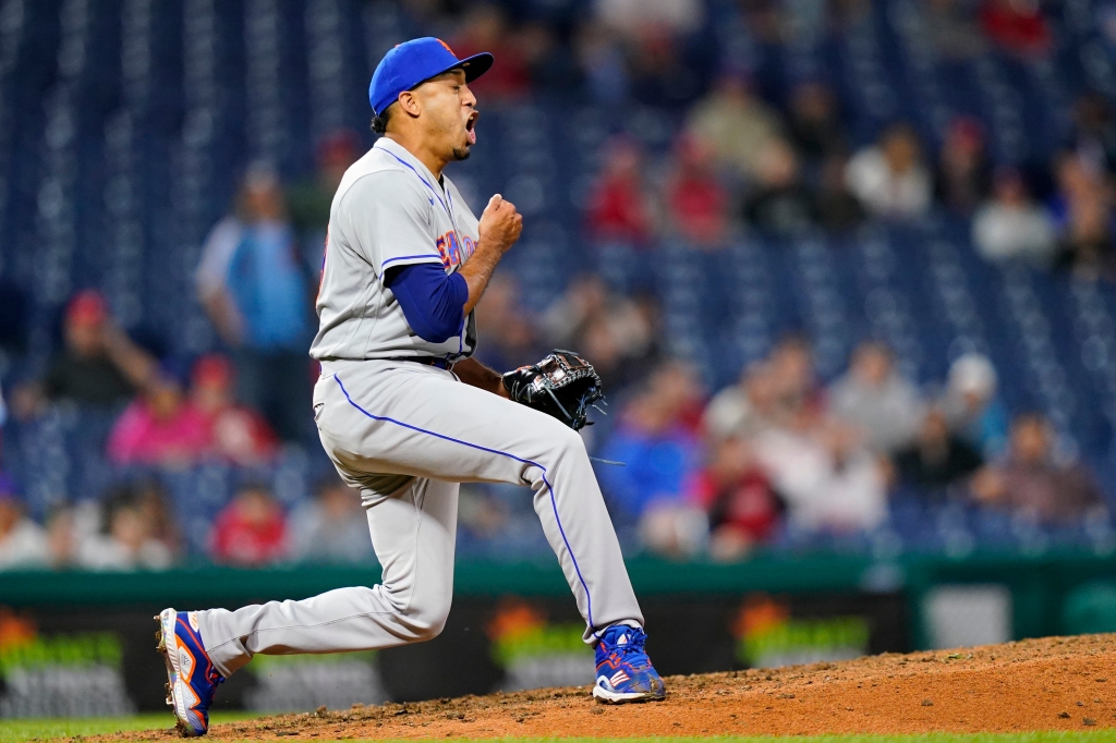 Edwin Diaz's reaction after he saved the ball in the Mets' win over the Phillies.