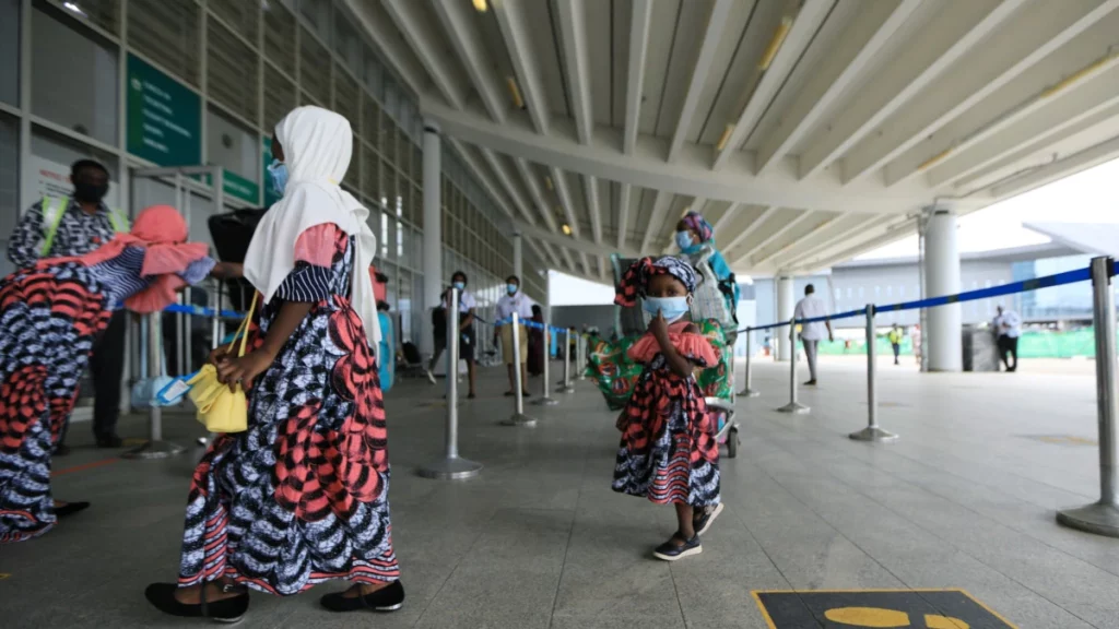 Blocked Nigerian airlines threaten to halt domestic flights