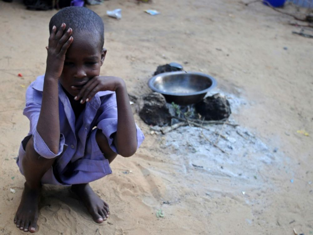 Drama - Almost half of the population currently suffers from hunger in Somalia (United Nations)