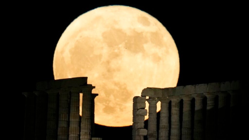 The last years of the supermoon will take place on August 11, 2022
