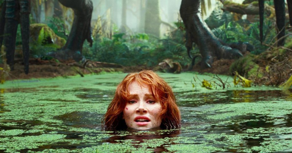Actress Bryce Dallas Howard Got 'Much Less' Than Chris Pratt for Jurassic World