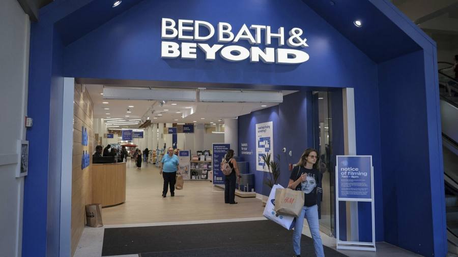 Student Earns $110 Million in Shares of Bed Bath & Beyond