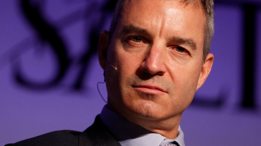 Hedge fund manager Dan Loeb buys new stake in Disney and pushes for ESPN