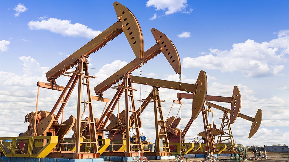 Shale Oil Producers Stocks Fall: Devon, Diamondback Win Estimates