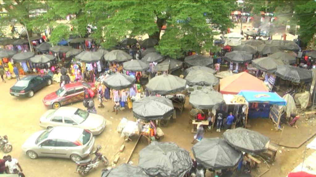 Ivory Coast: street markets, big chaos in Abidjan